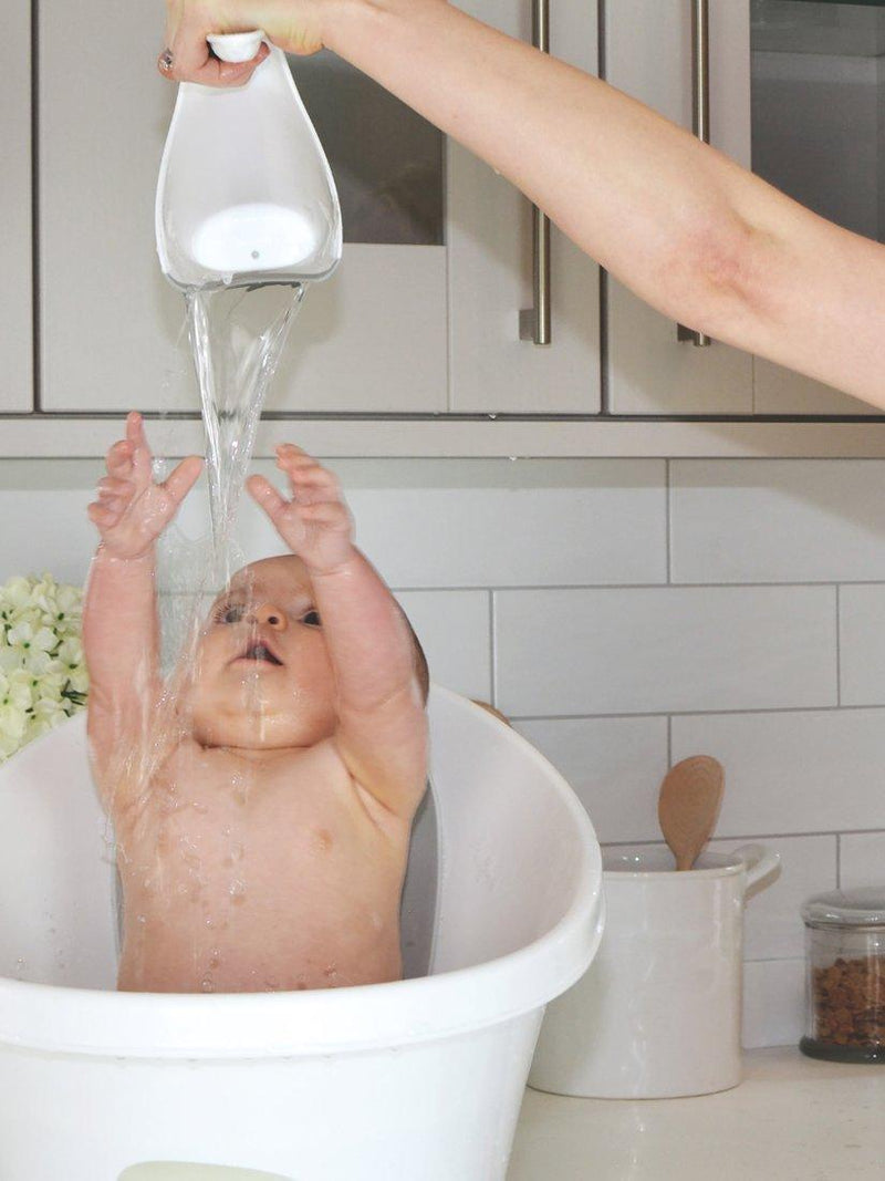 Shnuggle bath rinsing cup for children (British brand)