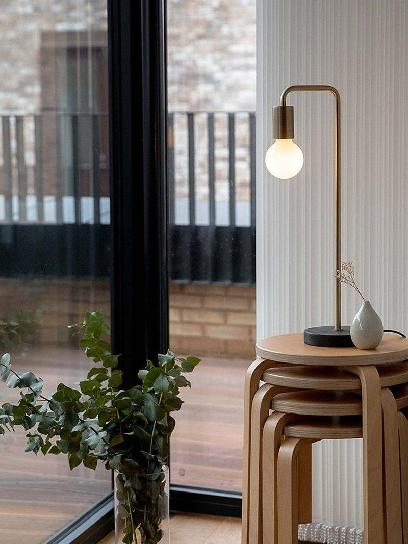 Tala Porcelain II LED globe light bulb 6W, UK version