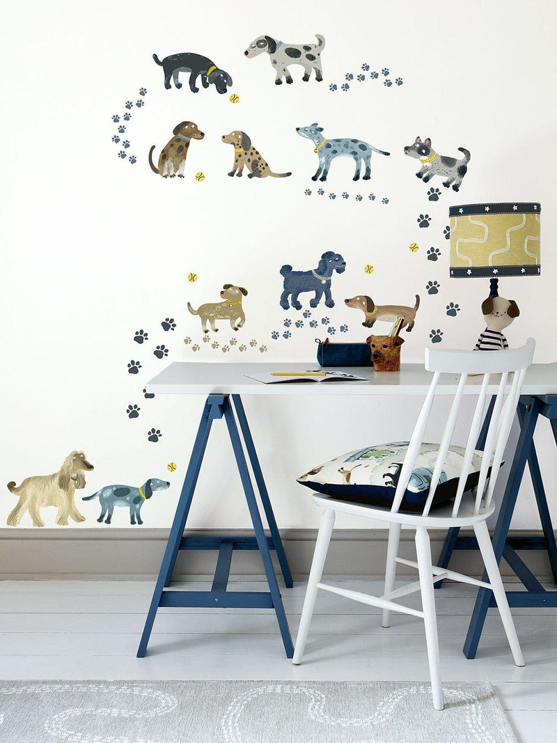 Villa Nova Fetch wallpaper animal pattern, UK version