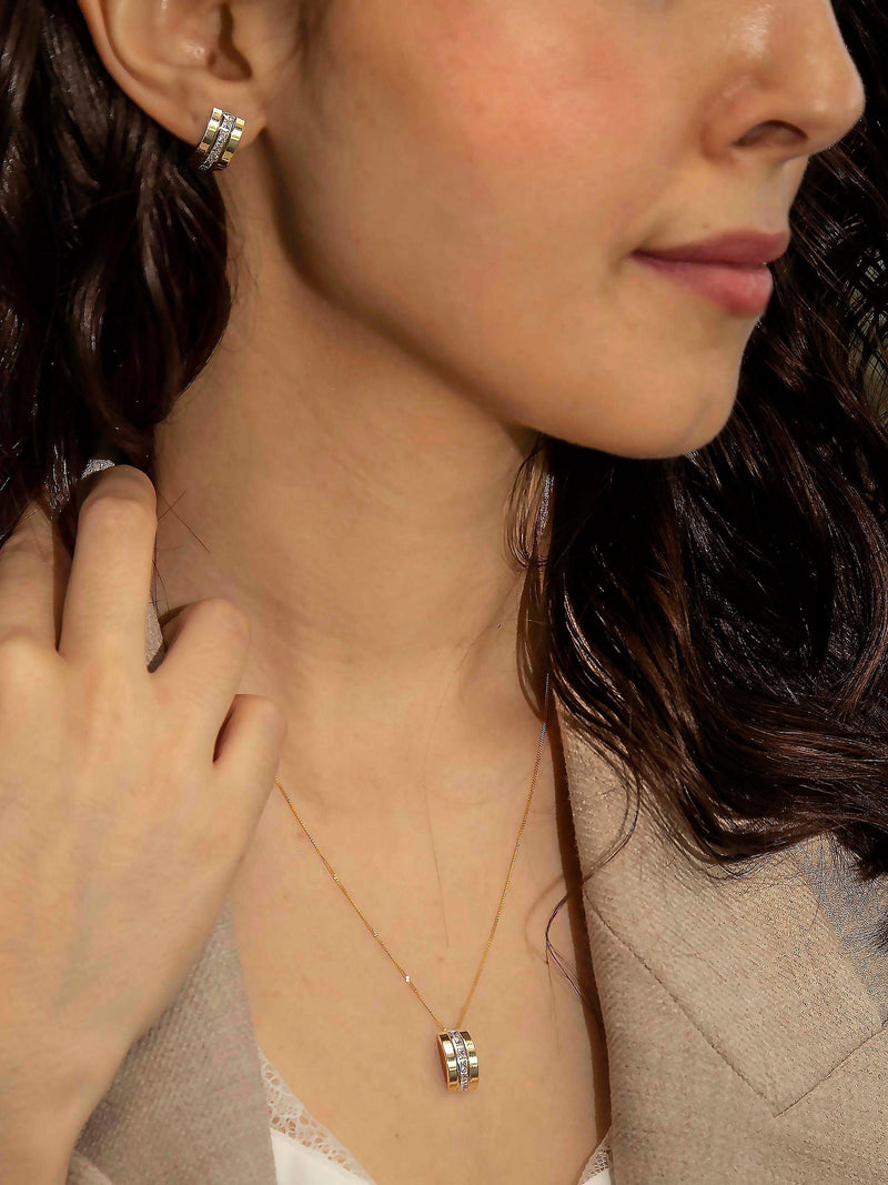 IBB 9ct gold cubic zirconia curved pendant necklace, imported from the UK