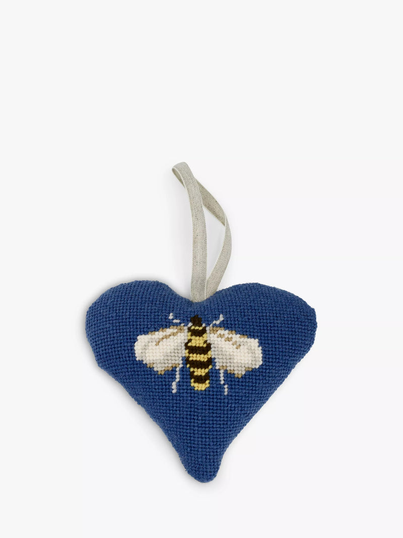 Cleopatra's Needle tapestry kit lavender bee heart 13x15cm, imported from the UK