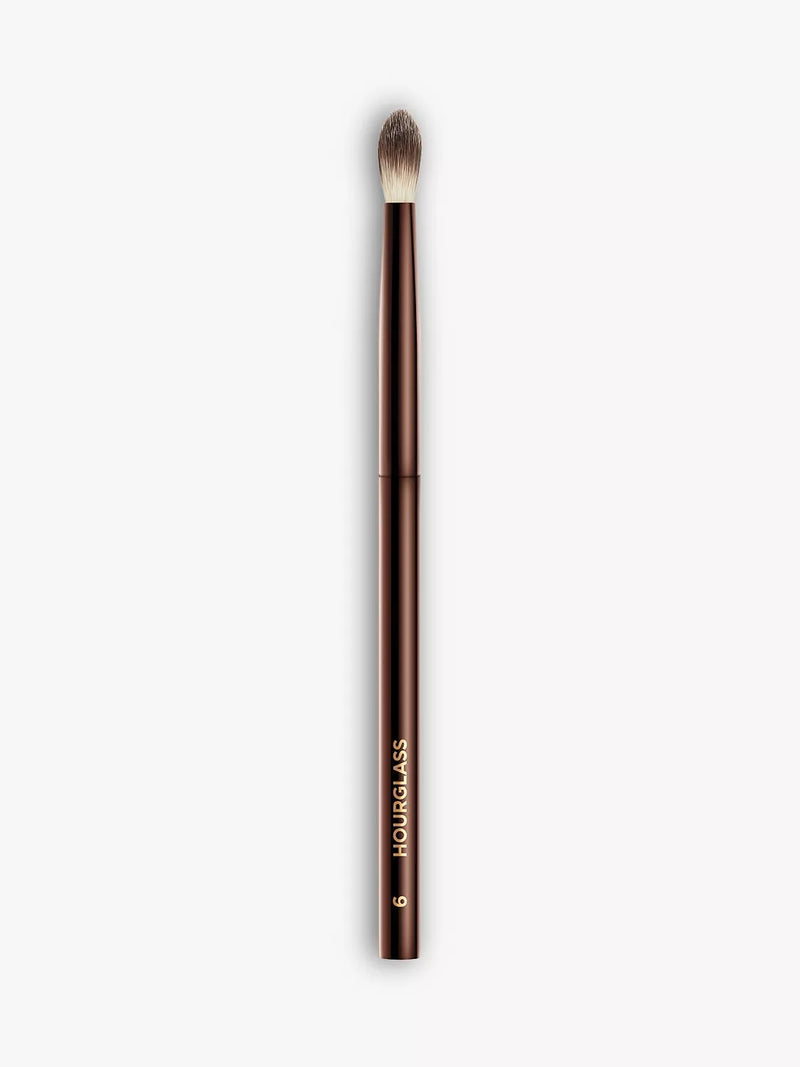 Hourglass Nº6 Tapered Blender Brush, UK version