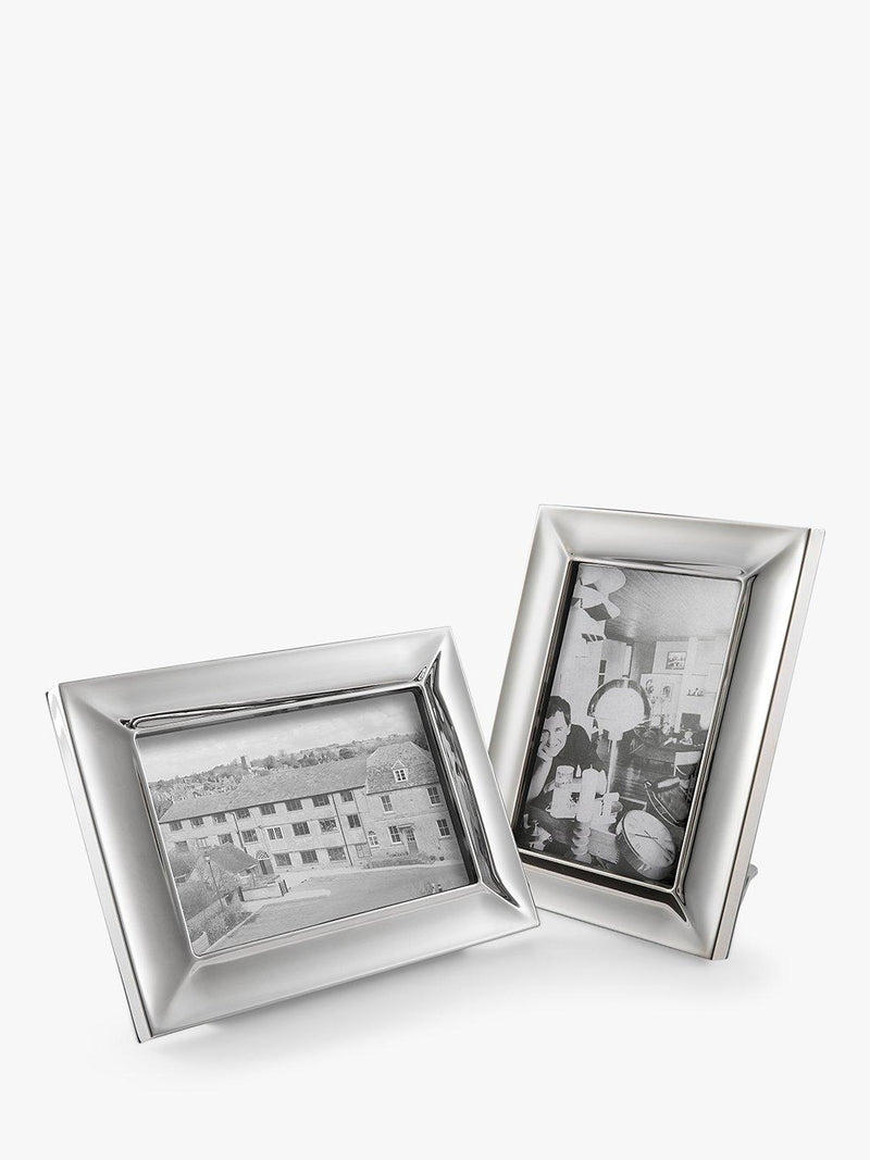 Robert Welch Vale photo frame 10 x 15cm, imported from the UK