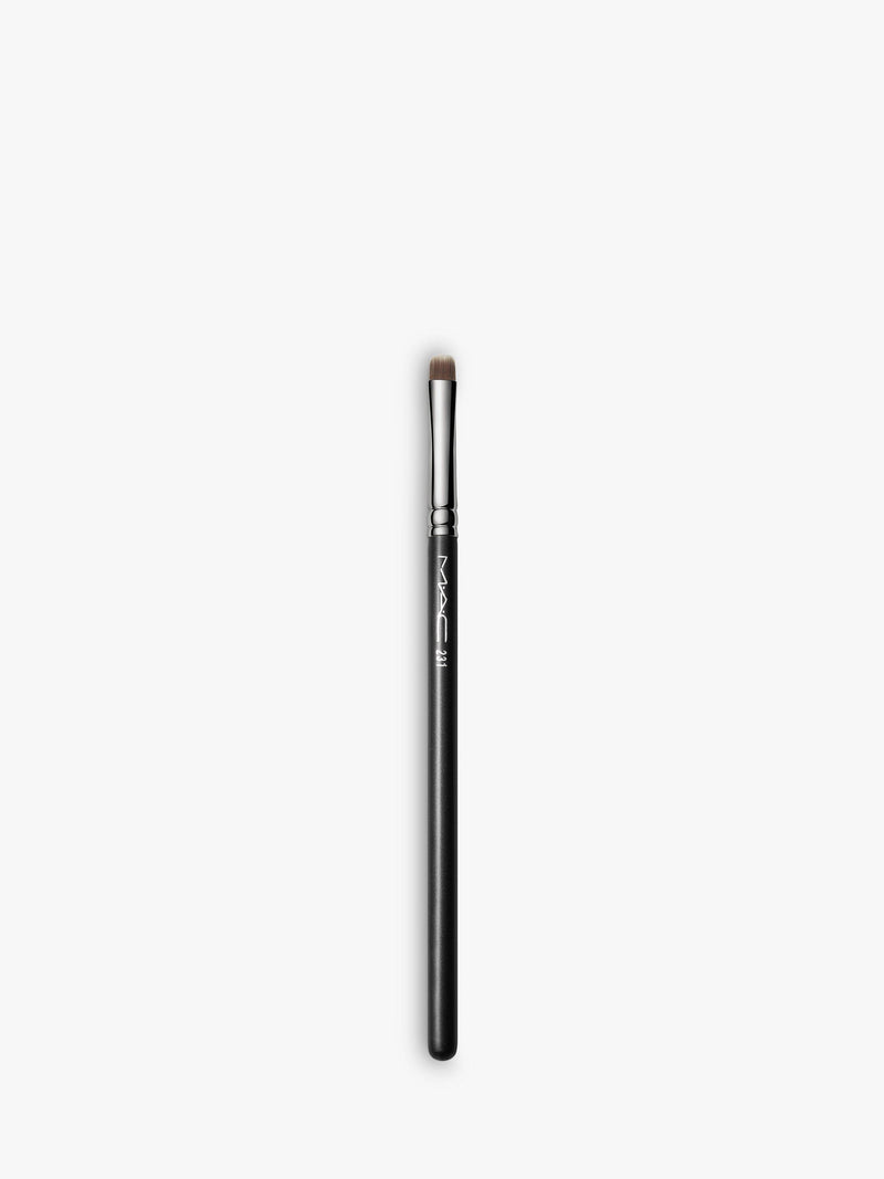 MAC 231 small shader brush, synthetic flat-tipped - British product