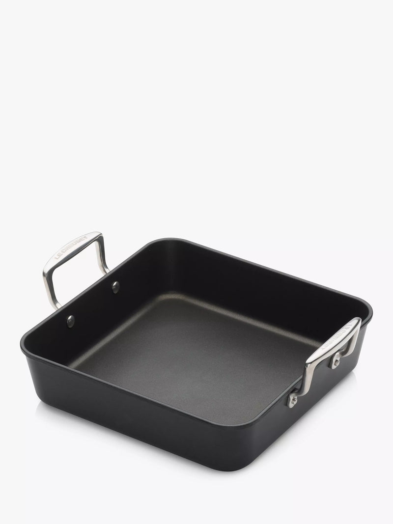 Le Creuset toughened non-stick square roaster 26cm, UK version