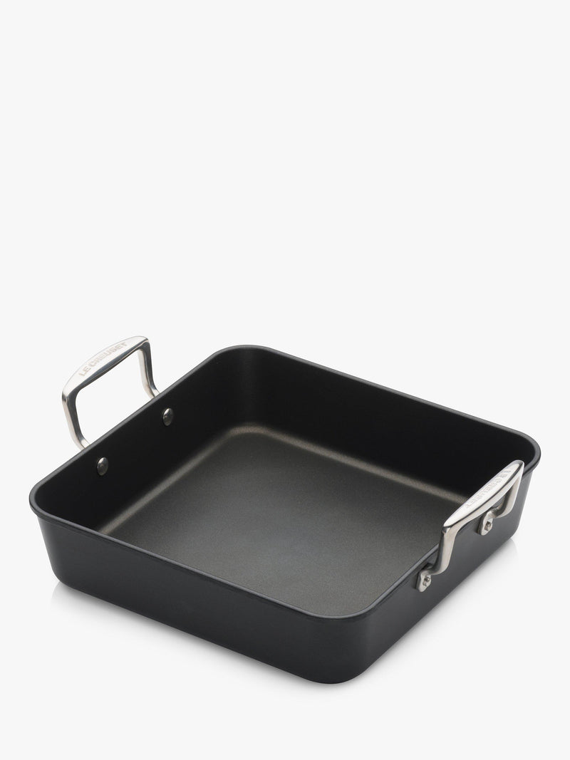 Le Creuset toughened non-stick square roaster 26cm, UK version