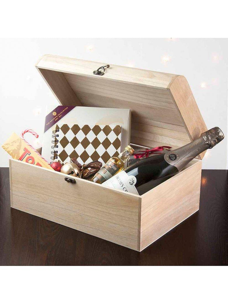 Treat Republic personalised traditional family Christmas Eve gift box (British brand)