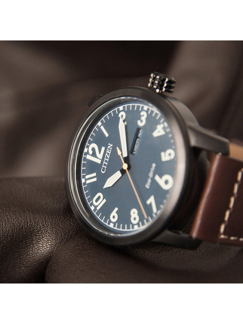 Citizen men's day date leather strap watch 42mm, imported from the UK