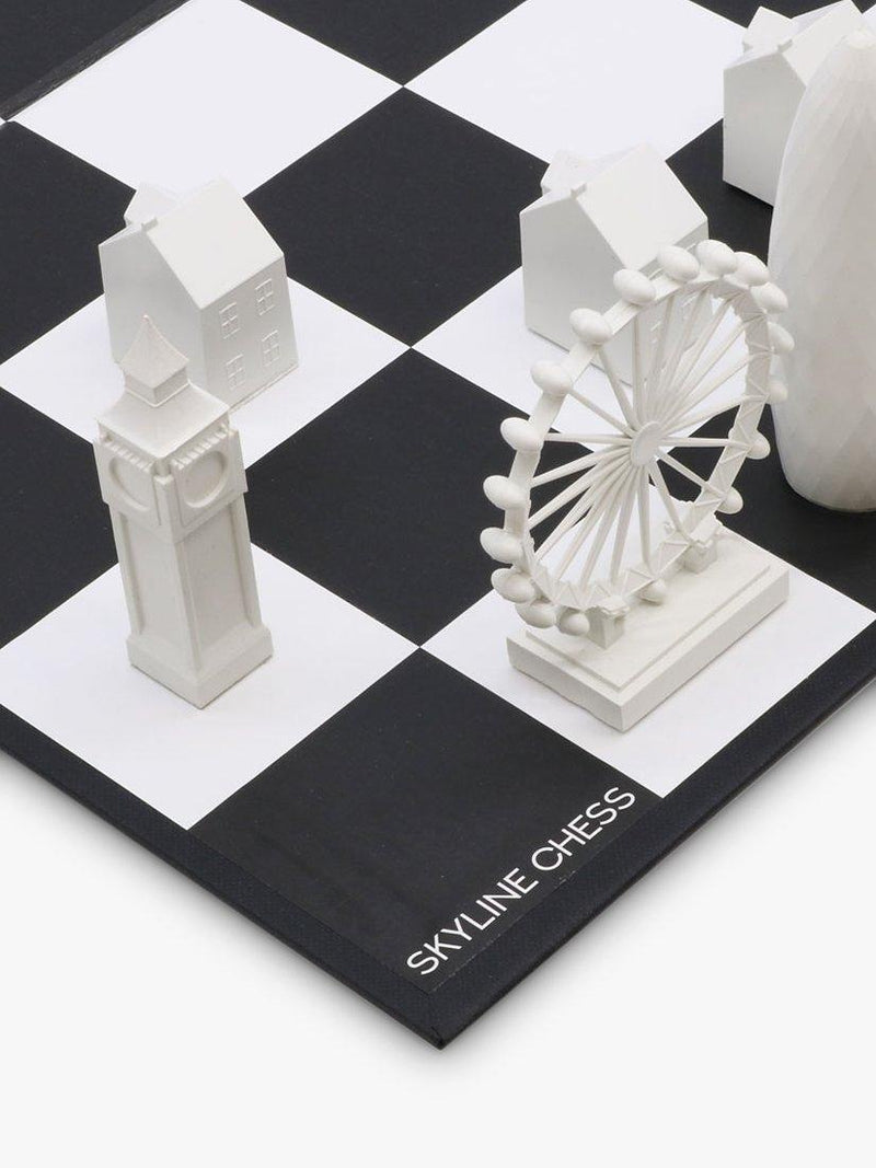 Skyline Chess London Edition chess set - British product