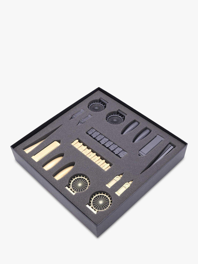 Skyline Chess bronze London edition chess set - British product