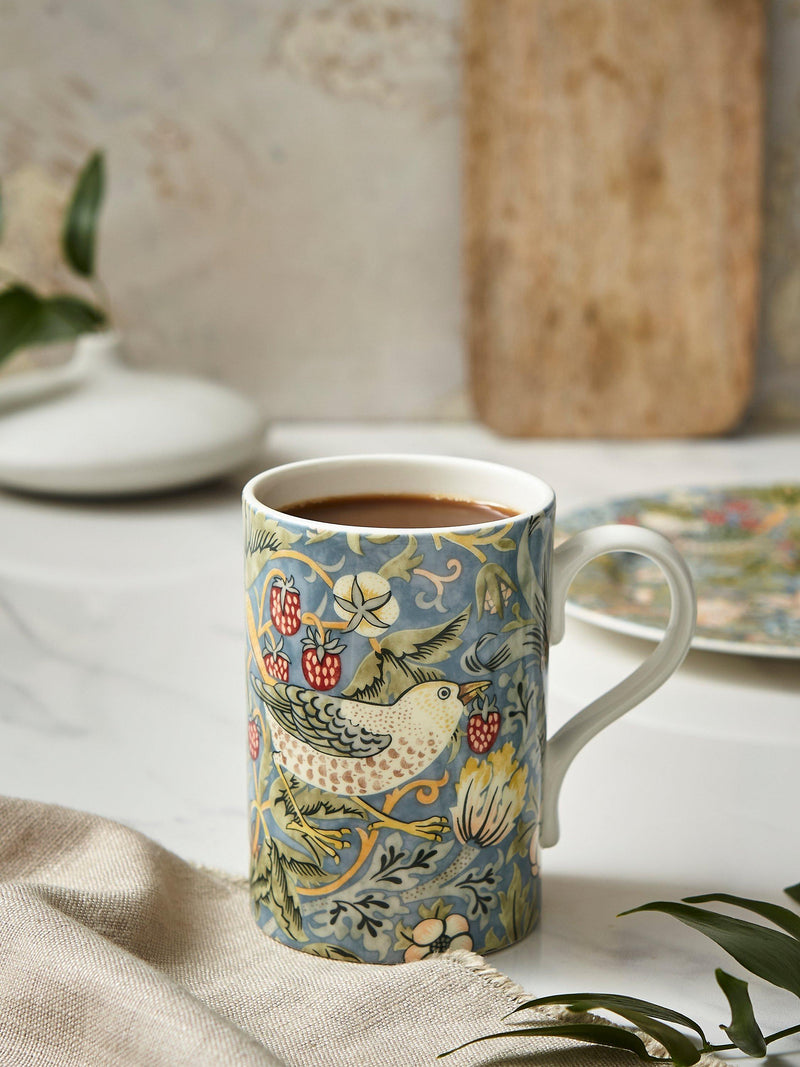 Morris & Co Spode Strawberry Thief porcelain mug 340ml - British product