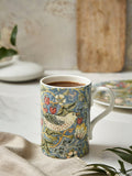 Morris & Co Spode Strawberry Thief porcelain mug 340ml - British product