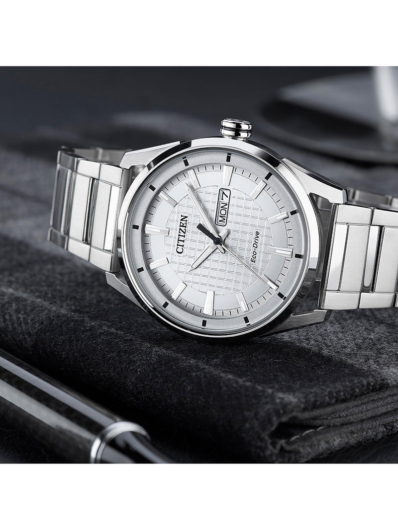 Citizen Eco-Drive watch silver dial 42mm - British product