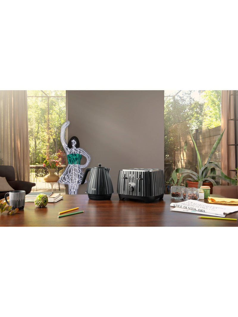 De'Longhi Ballerina Kettle 1.7L - British product
