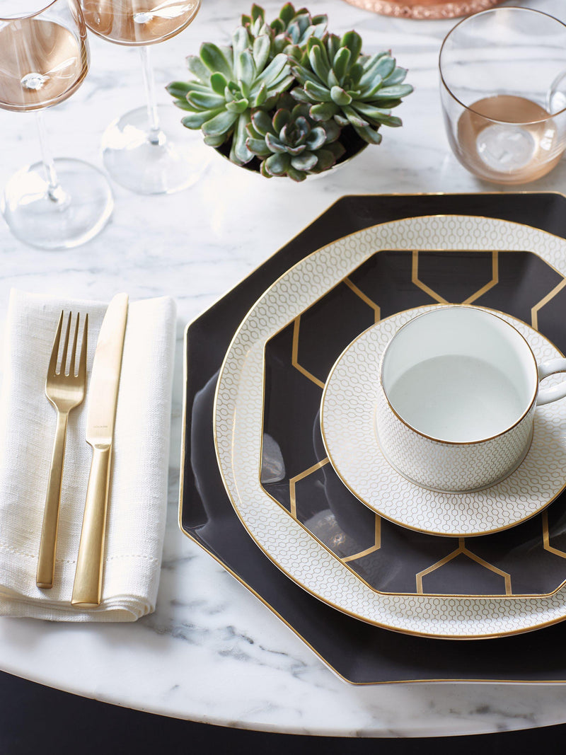 Wedgwood Gio Gold 4 piece dinnerware set white gold - British product