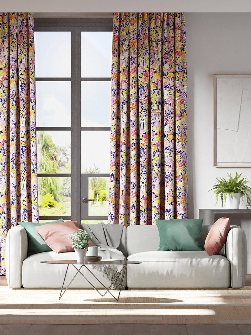 Harlequin furnishing fabric Sanguine pattern 140cm - British product