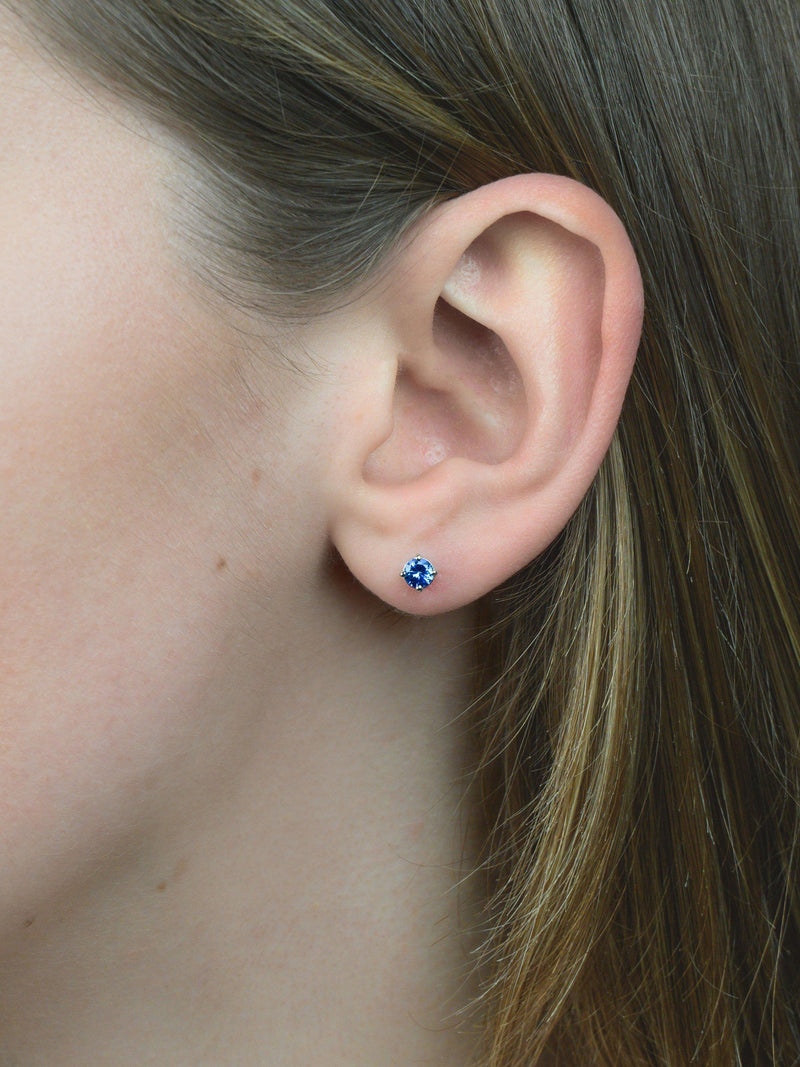 E.W Adams 18ct white gold sapphire stud earrings 4mm - British product