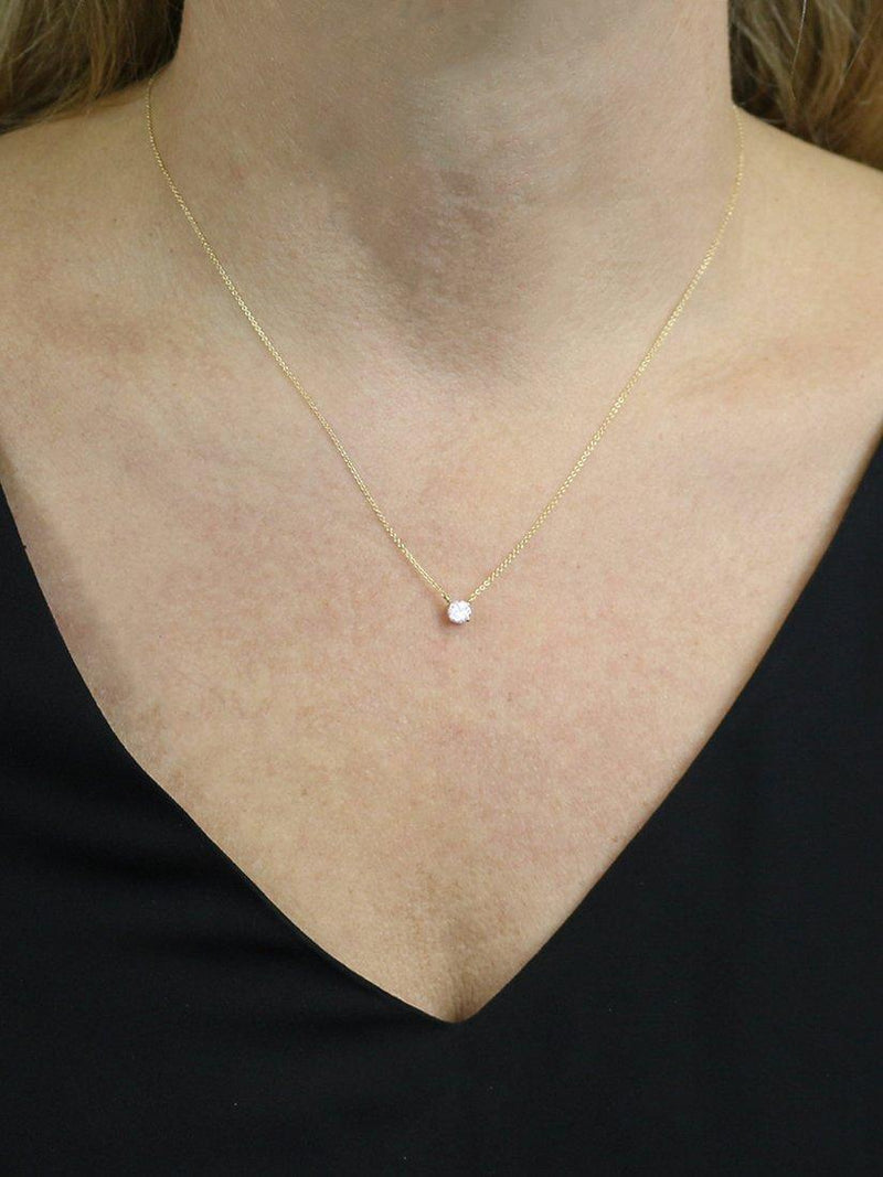 E.W Adams 18ct yellow gold solitaire diamond pendant necklace (British brand)