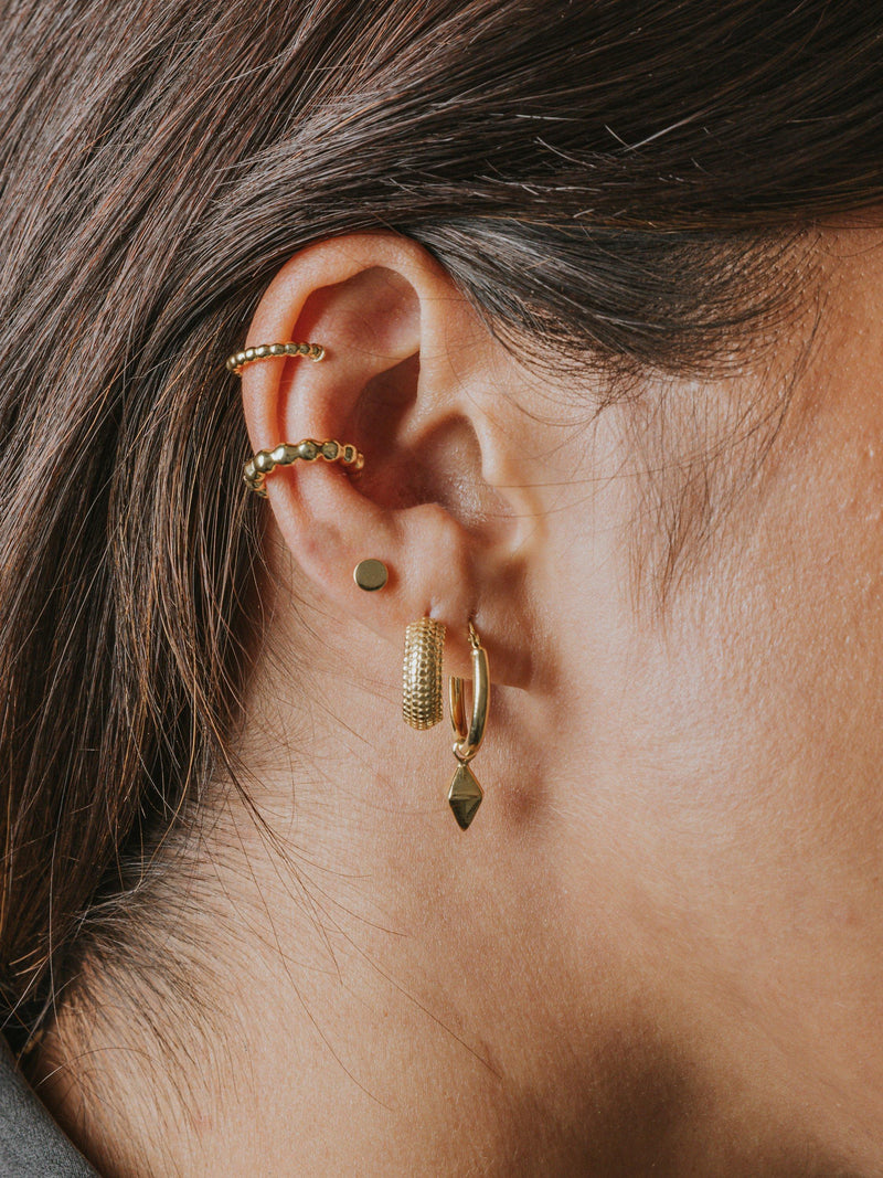 Larnauti pyramid hoop earrings H15W2mm (British brand)