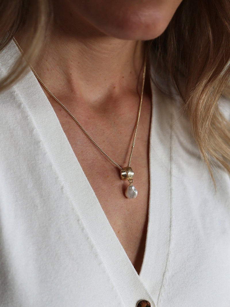 Tutti textured ring pearl pendant necklace 58cm (British brand)