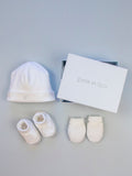 Emile et Rose white cotton hat bootee mitt gift set - British product
