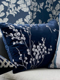 Laura Ashley Kissen blau mitternachtsblau Pussy Willow, UK Version