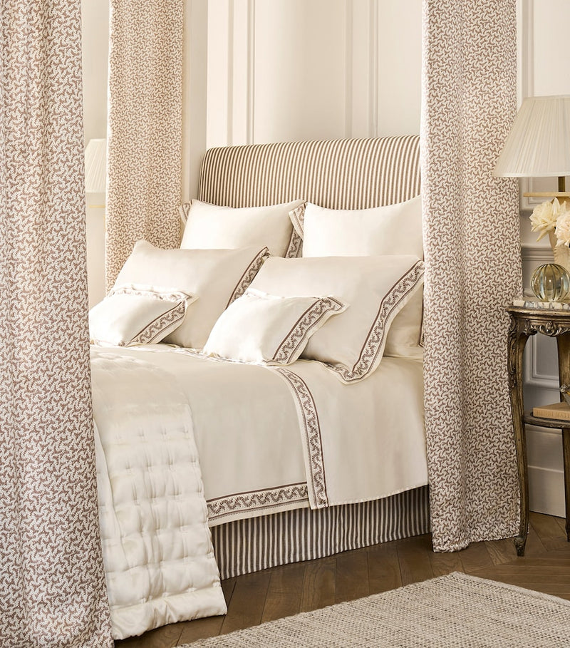 Gingerlily silk pillowcase with fern motif and Oxford border 50cm x 70cm, UK version