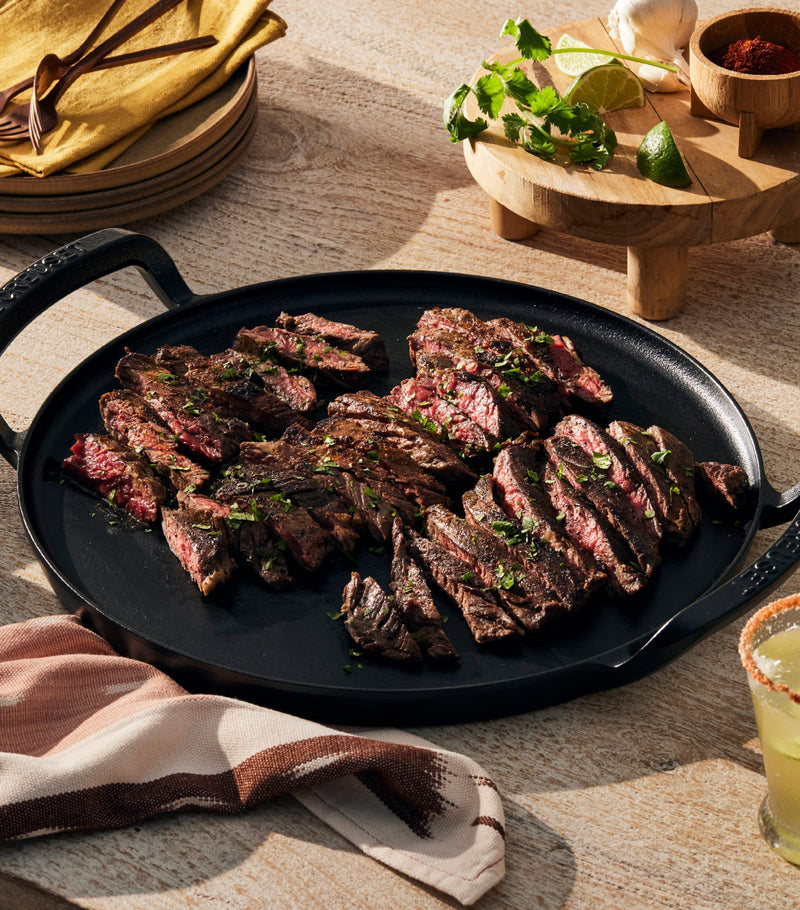 Le Creuset cast iron BBQ pizza pan 35cm, UK version