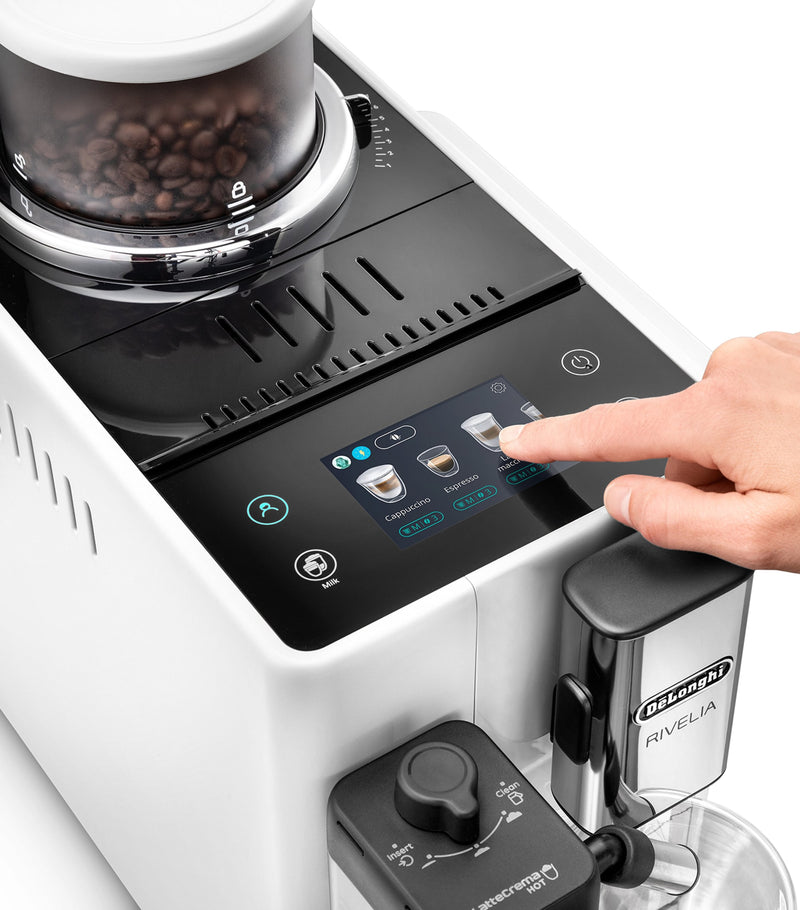 De'Longhi Rivelia coffee machine - British product