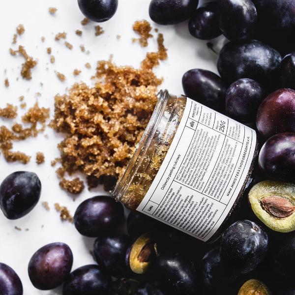 Ministerstwo body scrub plum 300g, imported from the UK