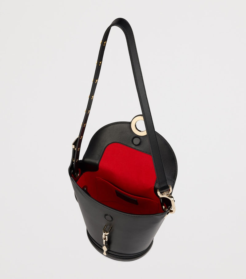 Christian Louboutin Flo kleine Leder-Eimer-Tasche, importiert aus dem Vereinigten Königreich