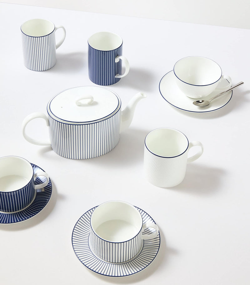 Wedgwood Gio Pinstripe Teapot bone china, UK version