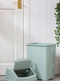 Wham Green Casa 25L plastic swing bin (British brand)