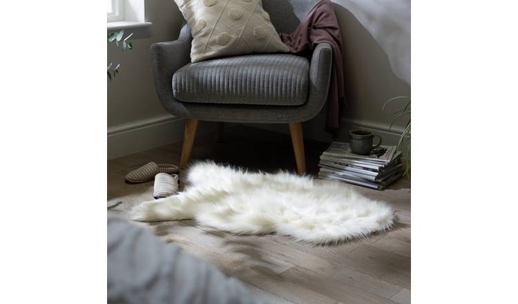 Habitat Sheepskin Faux Fur Cream Shaggy Rug 60x90cm, UK version