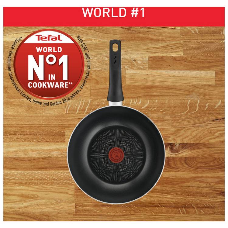 Tefal Titanium Force non-stick wok 28cm, imported from the UK