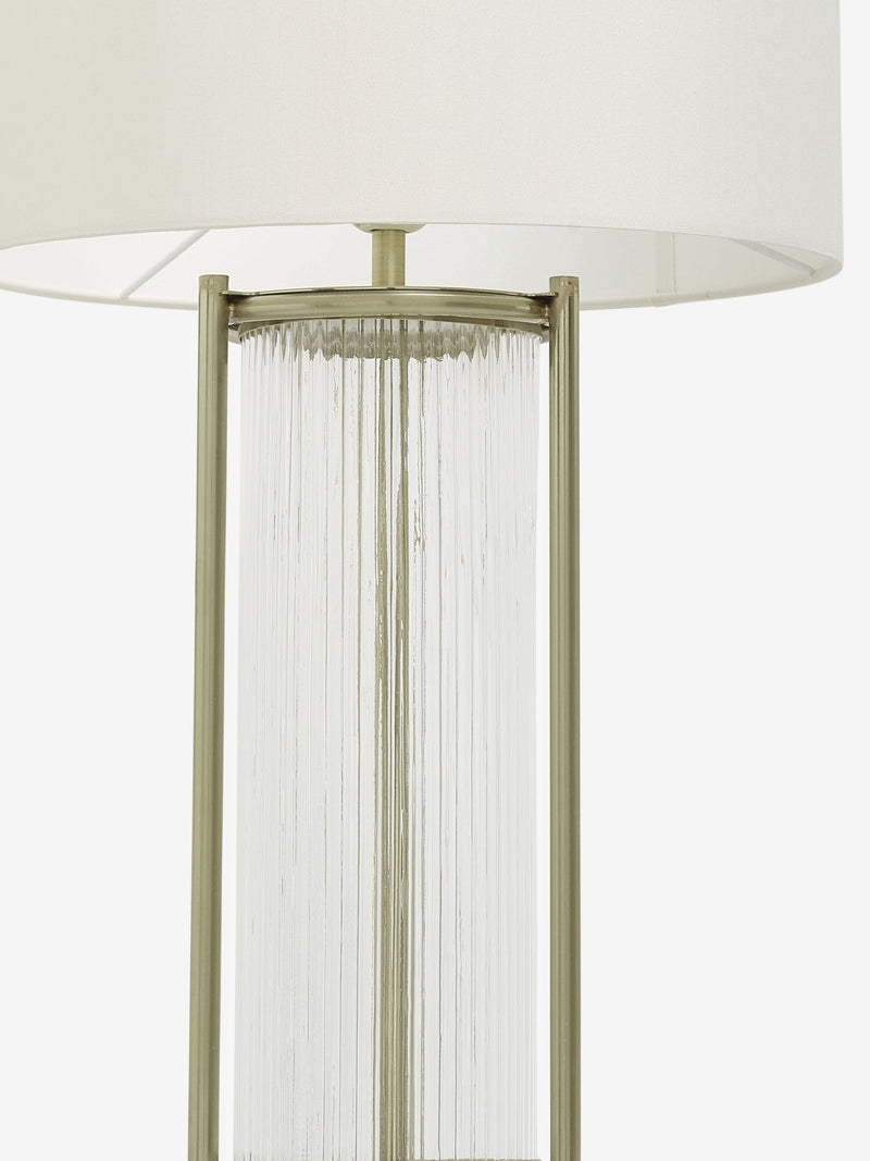 Lampe de table Hertford en laiton avec verre cannelé et abat-jour en tissu - Produit britannique