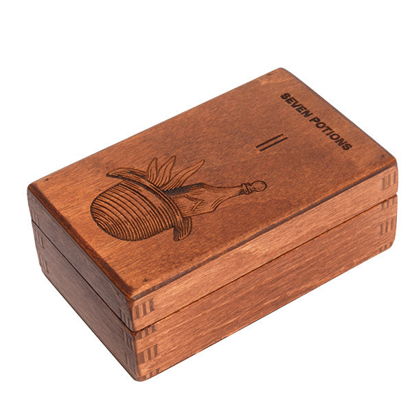 Seven Potions brush protector birch wood storage (British brand)