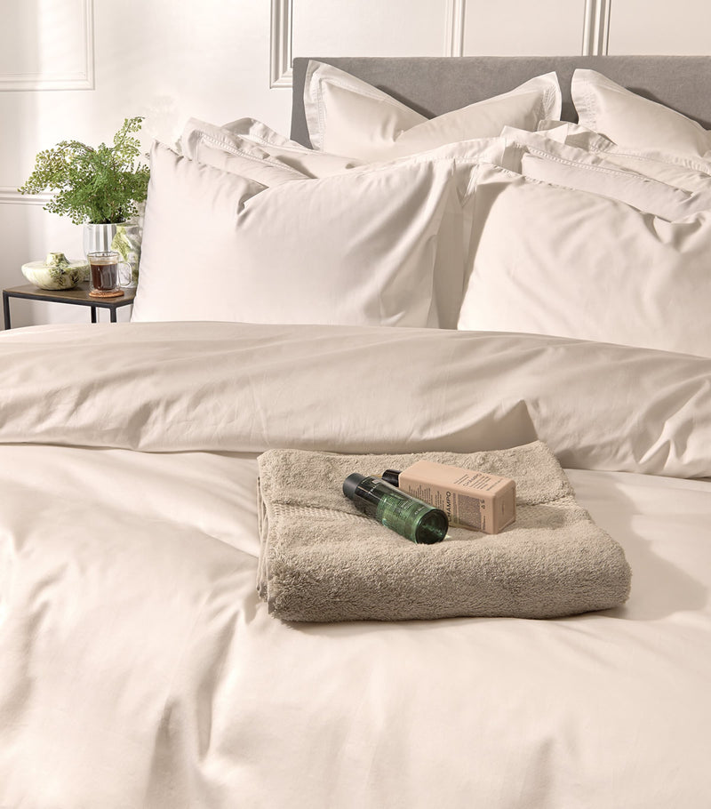 Harrods of London Brompton II King Fitted Sheet 150cm x 200cm, UK version