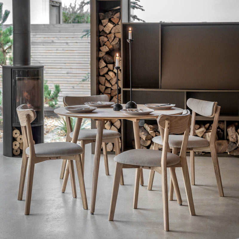 Gallery Hatfield dining table round oak veneer, UK version
