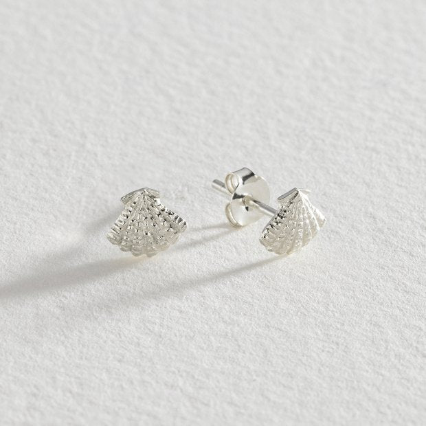 Revere sterling silver seashell stud earrings 6.9mm, UK version