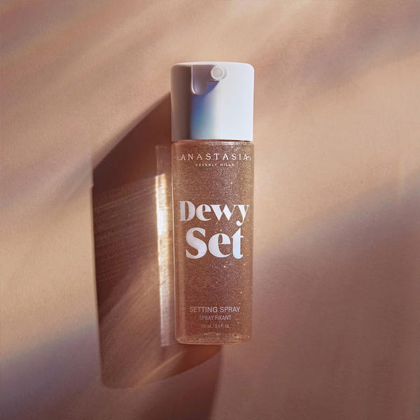 Anastasia Beverly Hills Dewy Set setting spray 100ml, imported from the UK