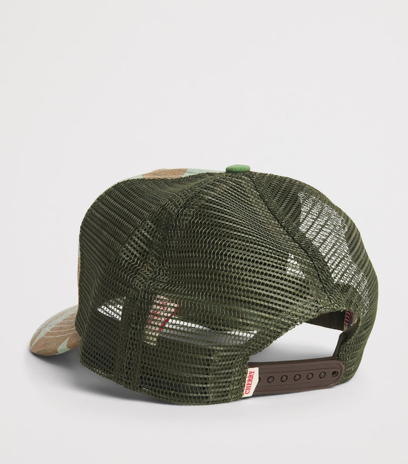 Cherry Los Angeles trucker cap with camouflage and eagle patch (British brand)
