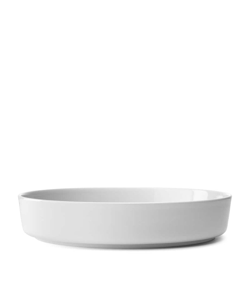 LSA International porcelain serving bowl with tapered edges, 30cm, UK version
