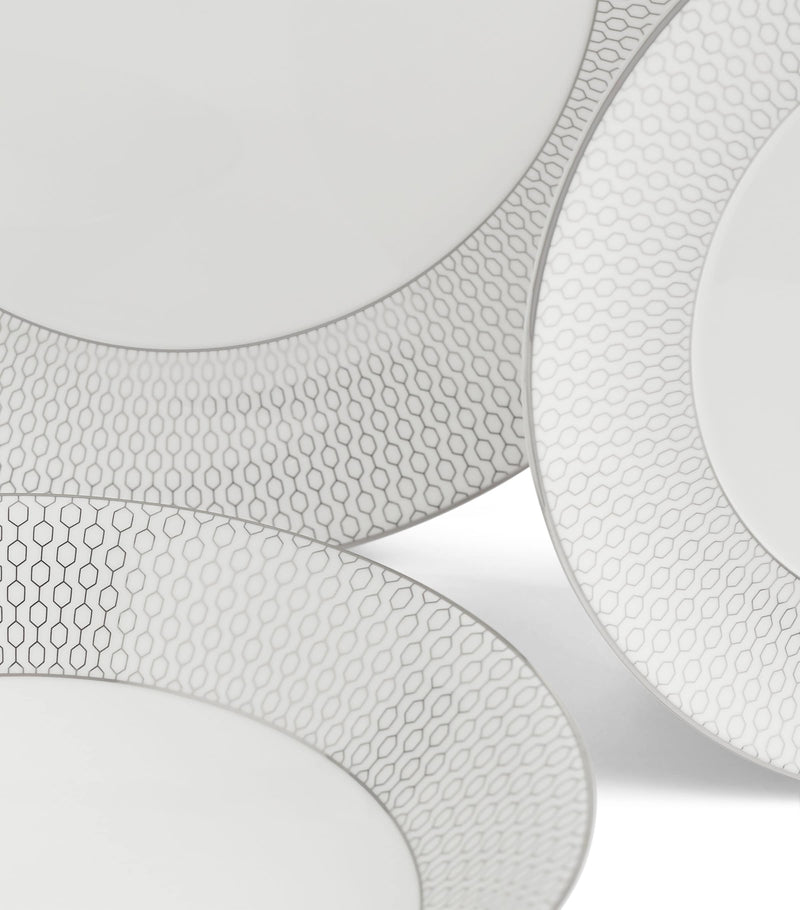 Wedgwood Gio Platinum dinnerware set of 16 pieces (British brand)