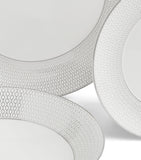 Wedgwood Gio Platinum dinnerware set of 16 pieces (British brand)