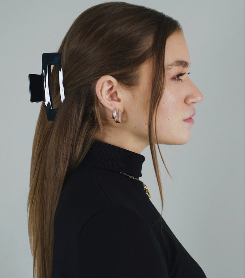 Minimalista The Midi hair clip, UK version
