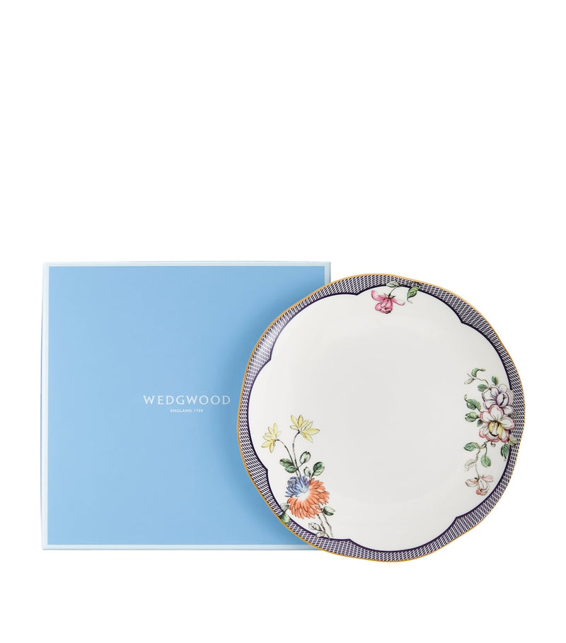 Wedgwood Fortune plate fine bone china 16cm, UK version
