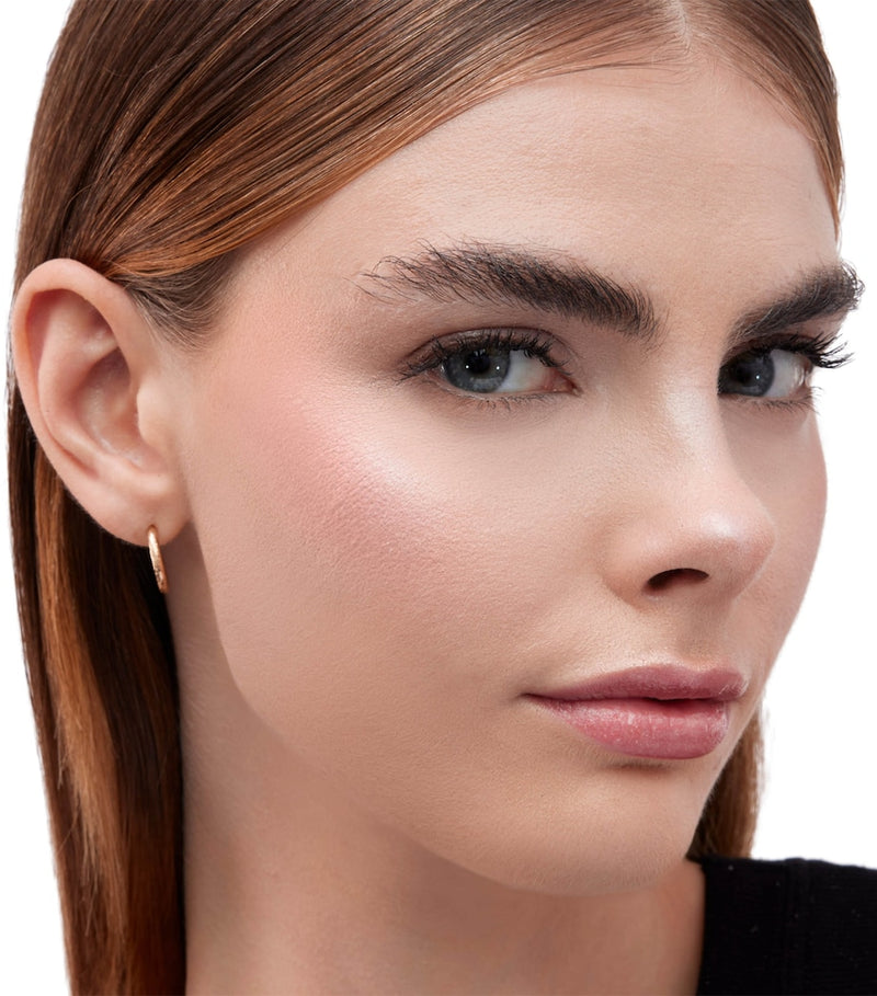 YSL All Hours Hyper Luminize Highlighter powder (British brand)