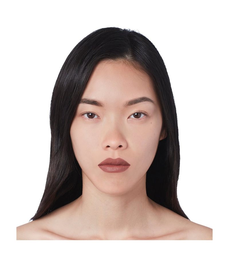 Gucci matte lipstick with silk-like finish 3.5g, imported from the UK