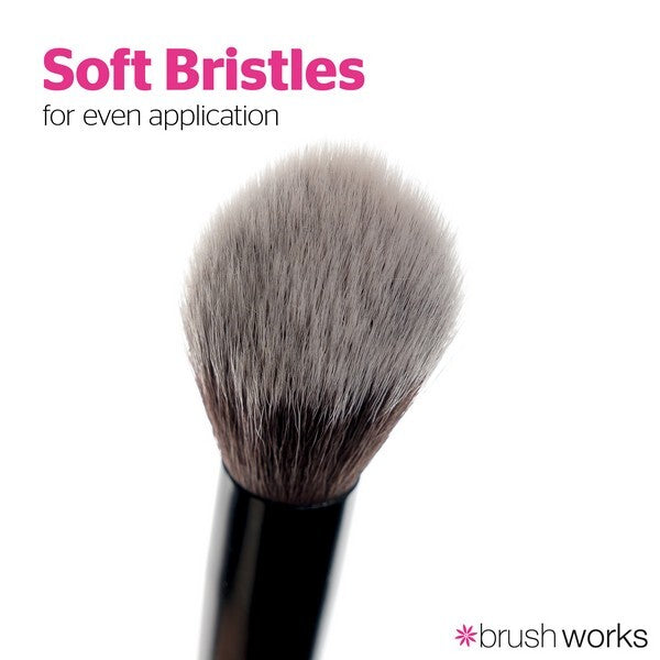 Brushworks highlight brush with soft taklon bristles, UK version